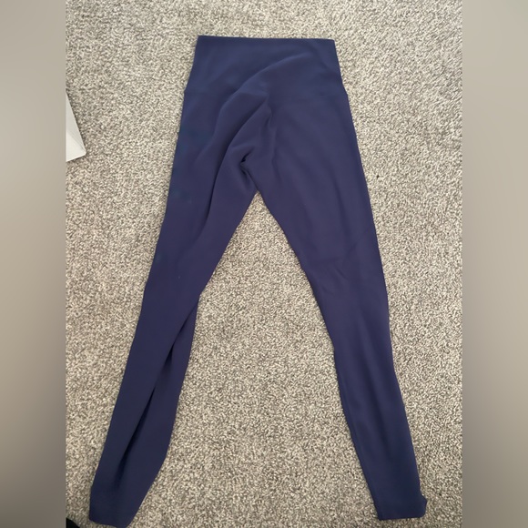 Lululemon wunder train size 4 - Picture 3 of 4